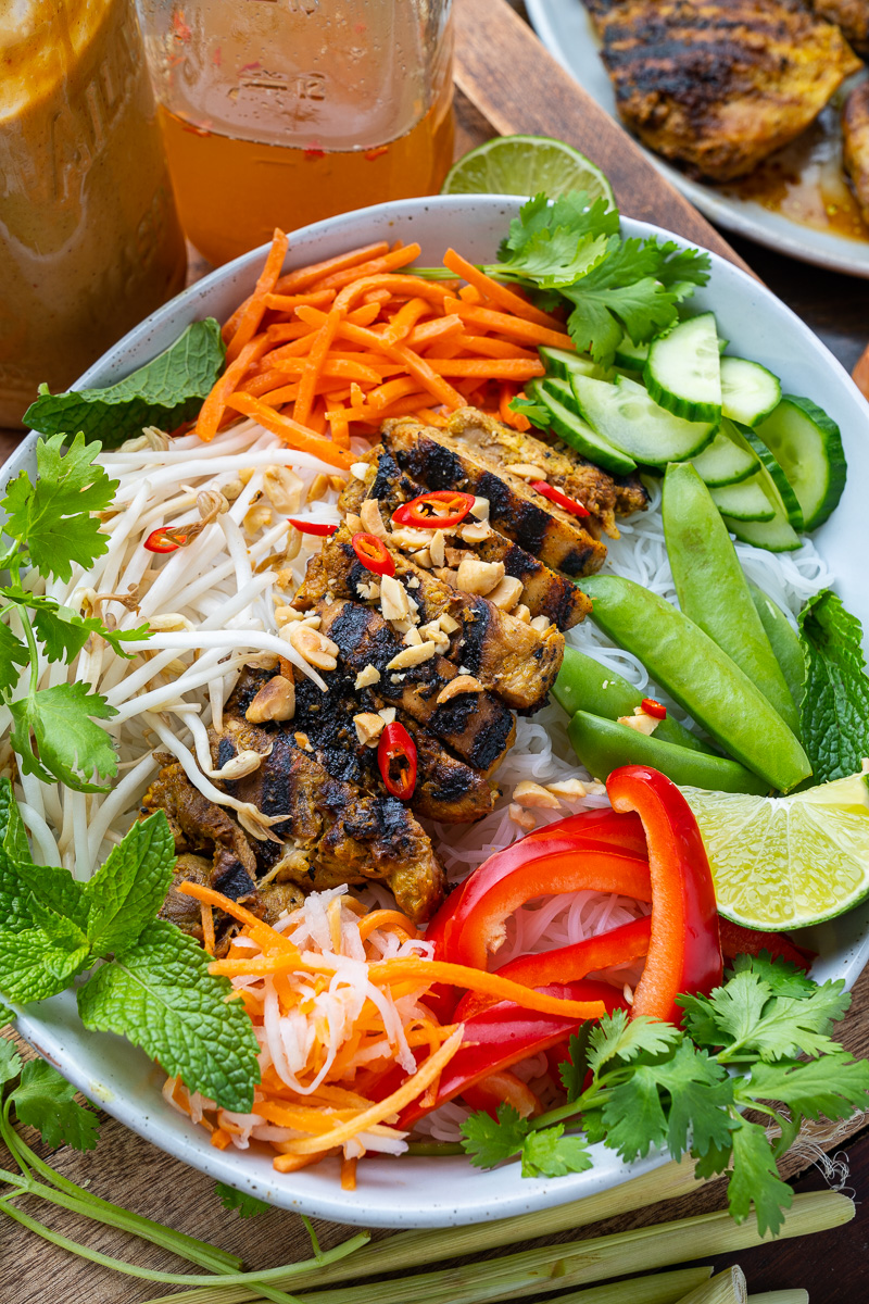 Lemongrass Grilled Chicken Rice Noodle Bowls - Closet Cooking